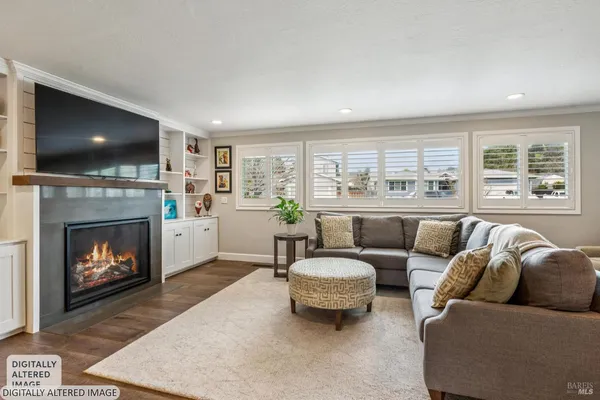 $1,595,000 | 2 Linda Court, Novato, CA 94947