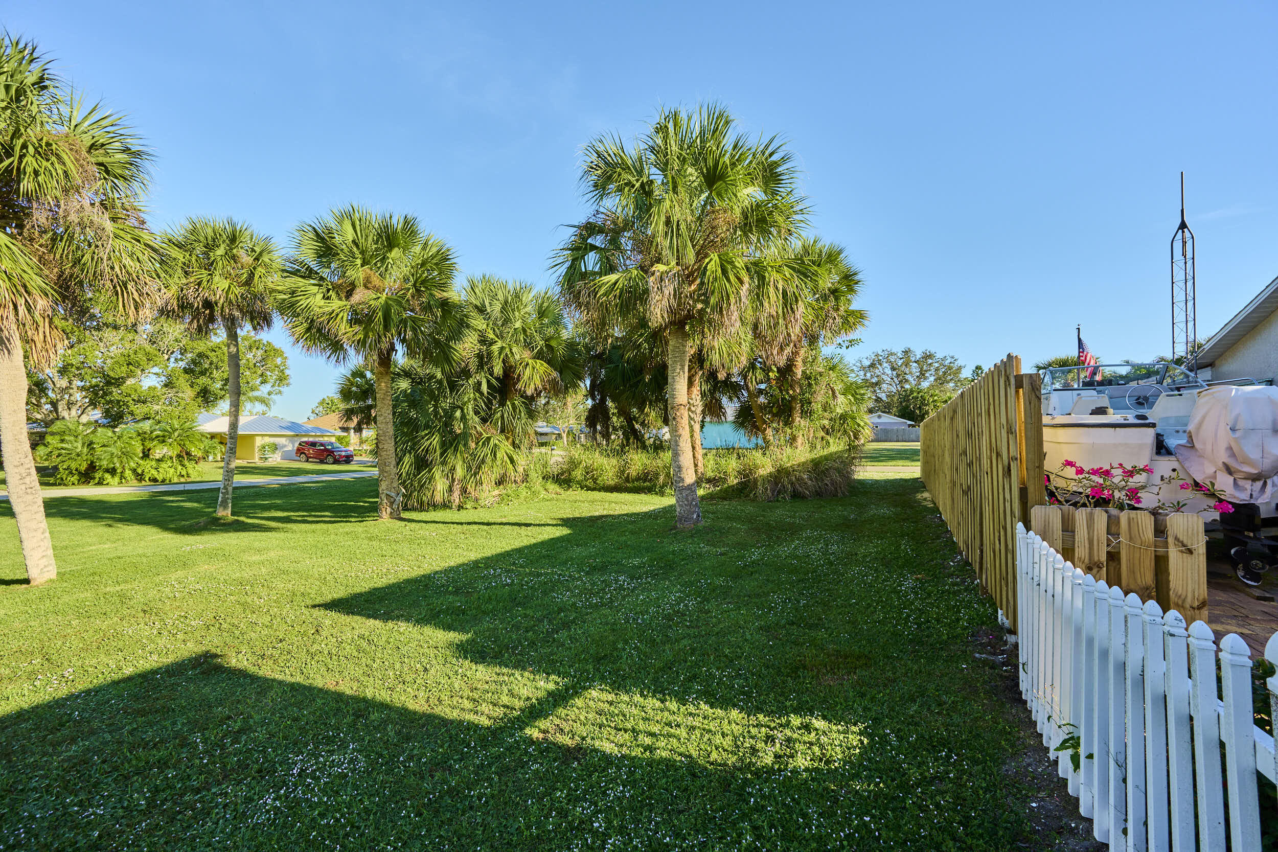 34 Sunset Drive Sebastian, FL 32958 - Photo 12 of 63 a view of a garden