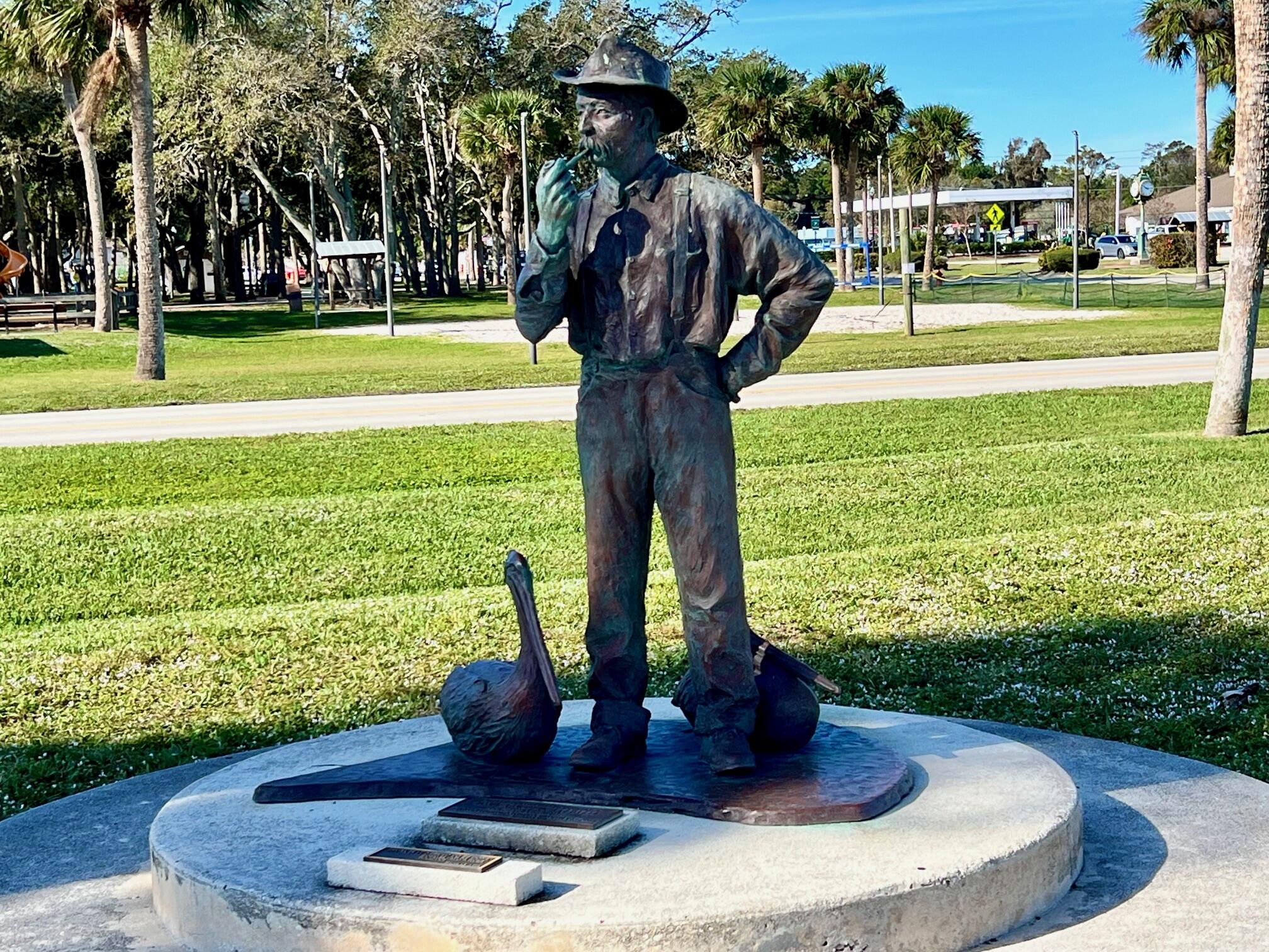 34 Sunset Drive Sebastian, FL 32958 - Photo 58 of 63 a view of a garden with lawn chairs