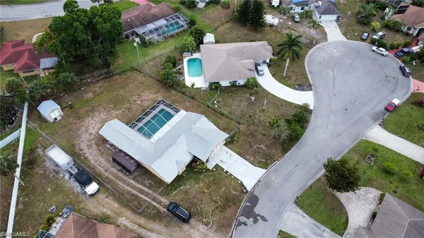 $2,600 | 706 Arianne Court, Lehigh Acres, FL 33936