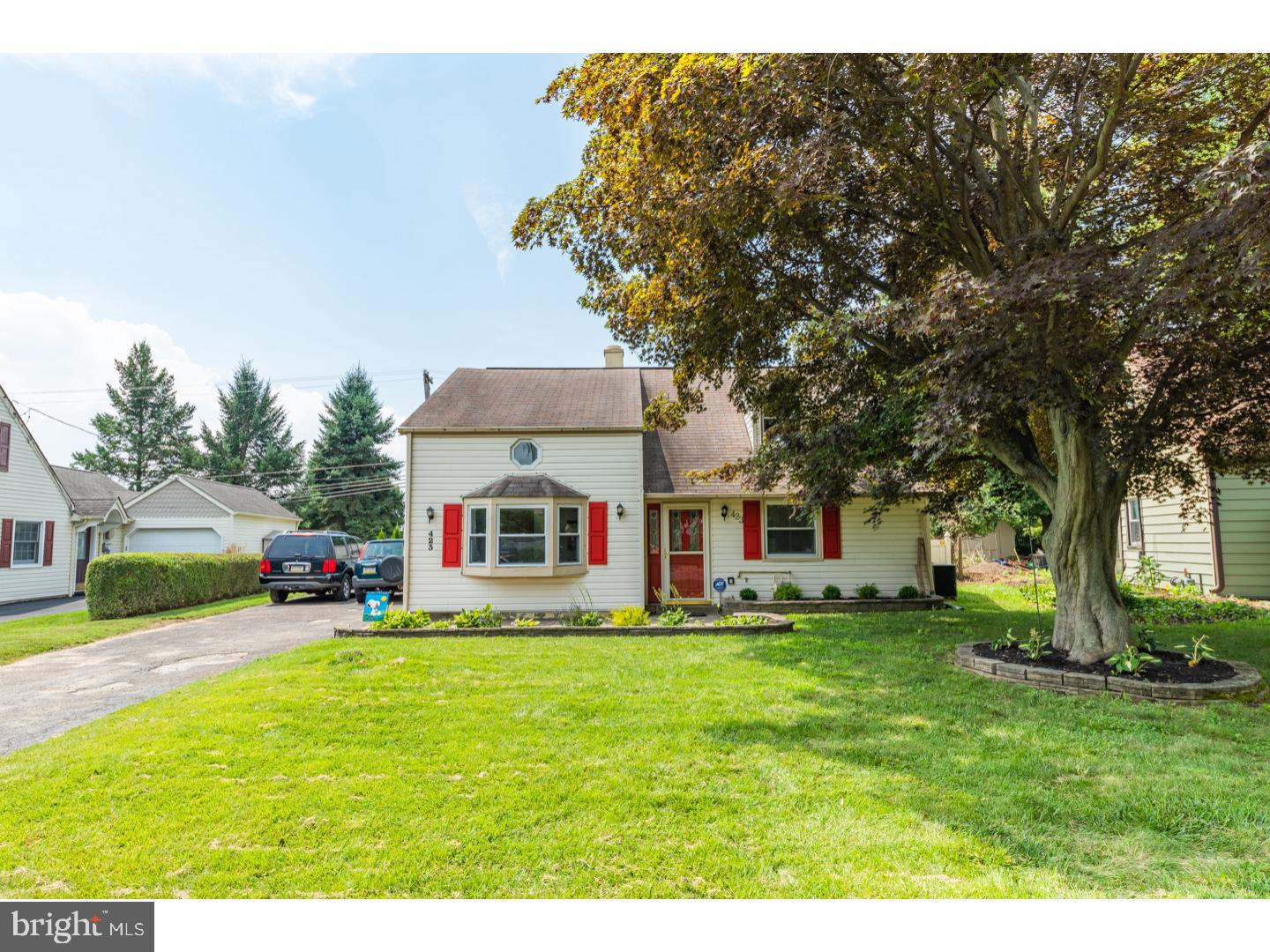 423 Manor Road Hatboro, PA 19040 - Photo 3 of 24 Gallery Image 3