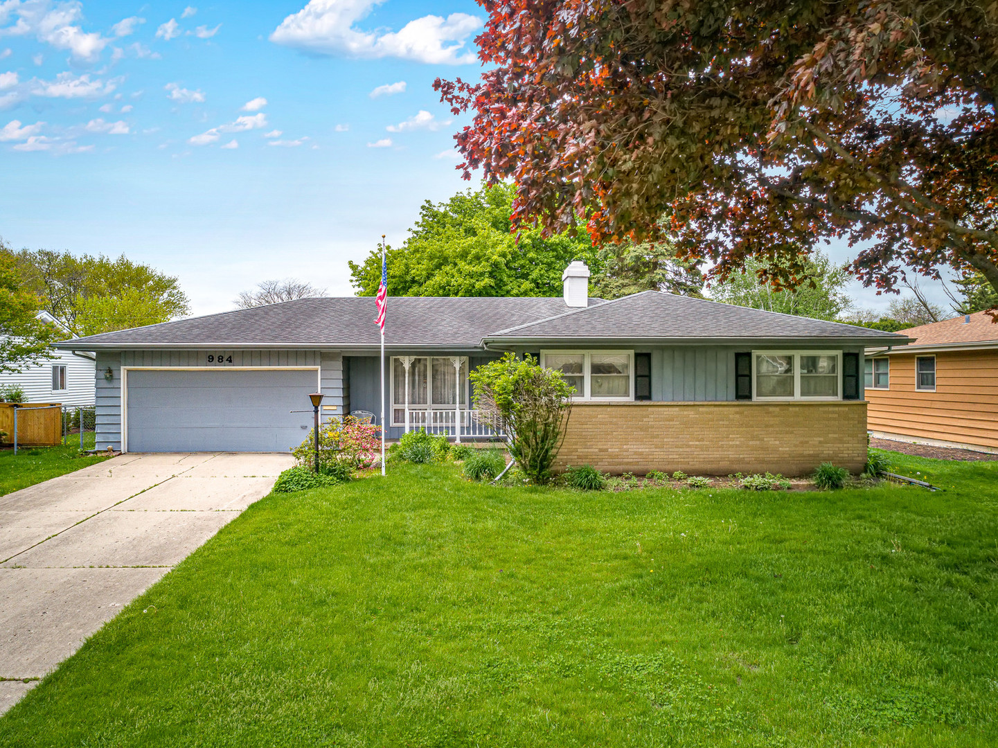 984 Ruth Drive Elgin, IL 60123 - Photo 1 of 33
