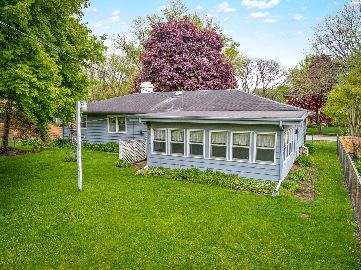 984 Ruth Drive Elgin, IL 60123 - Photo 2 of 33