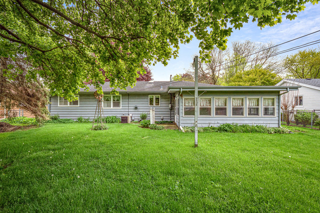 984 Ruth Drive Elgin, IL 60123 - Photo 25 of 33