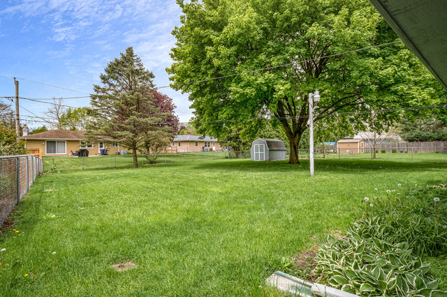 984 Ruth Drive Elgin, IL 60123 - Photo 27 of 33
