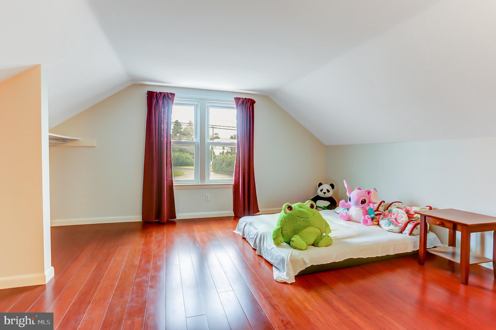 5239 Simpson Ferry Road Mechanicsburg, PA 17050 - Photo 15 of 19 Gallery Image 15