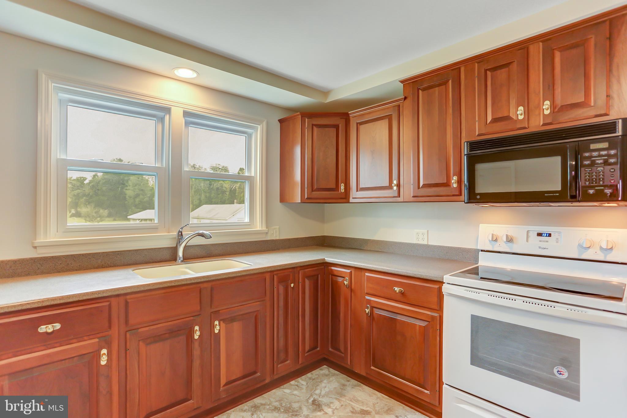 5239 Simpson Ferry Road Mechanicsburg, PA 17050 - Photo 8 of 19 Gallery Image 8