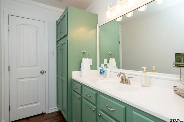 $294,000 | 303 Wain Drive, Longview, TX 75604