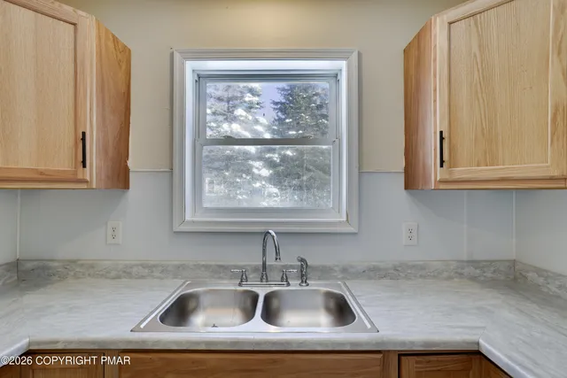 a close view of sink and tap