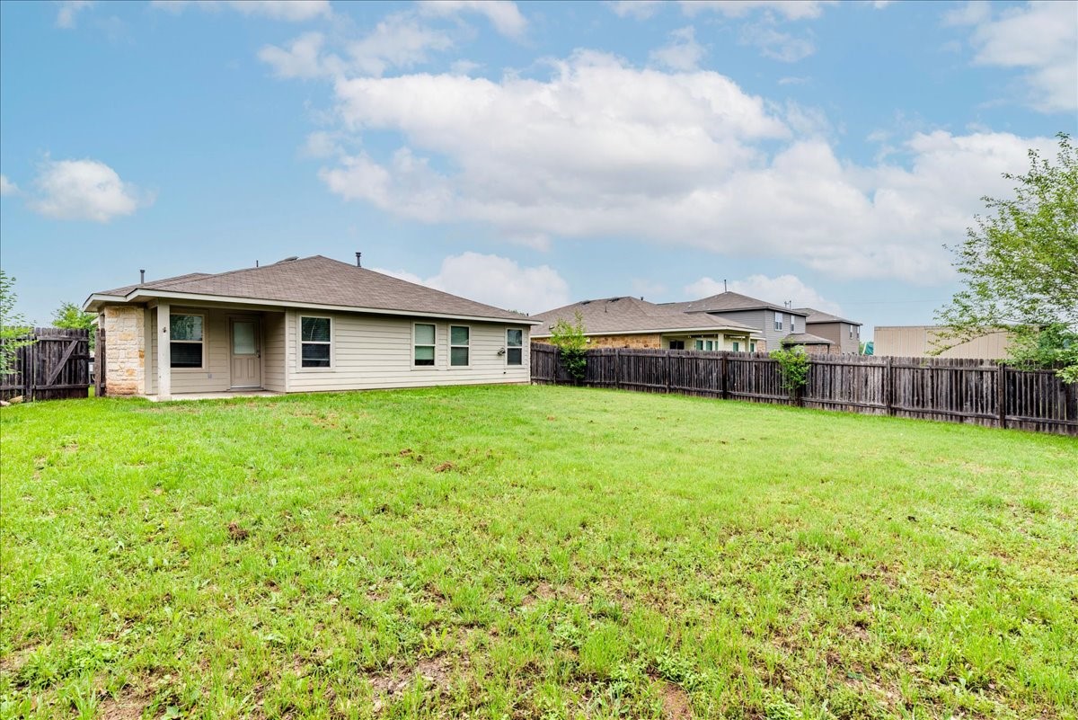 1061 Violet Lane Kyle, TX 78640 - Photo 22 of 34 Large fenced in yard