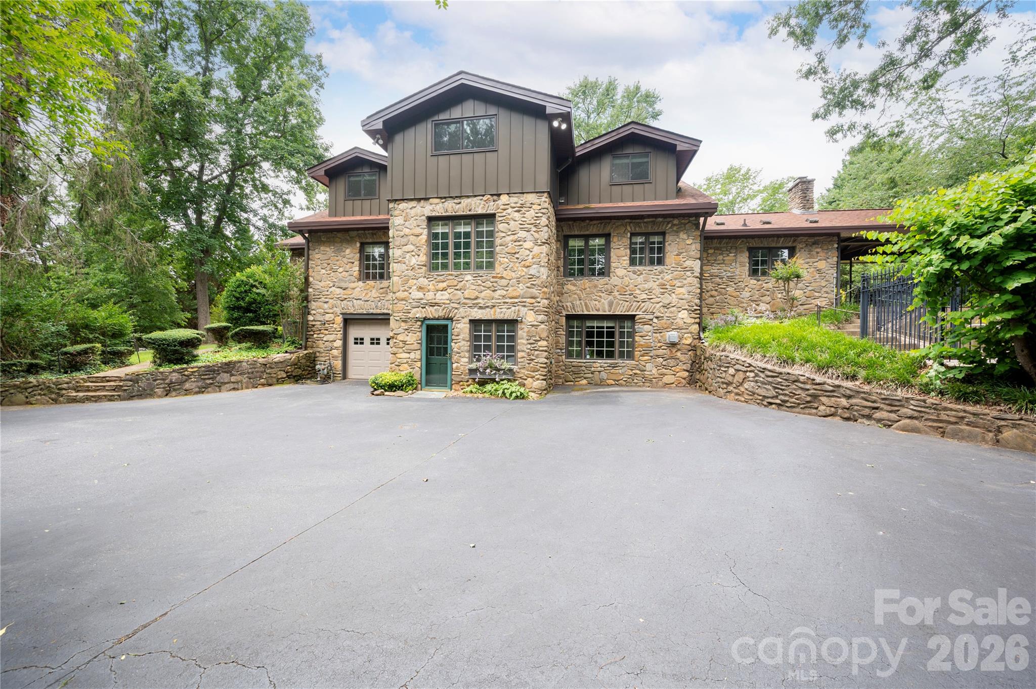 25 Inglewood Road Asheville, NC 28804 - Photo 30 of 35