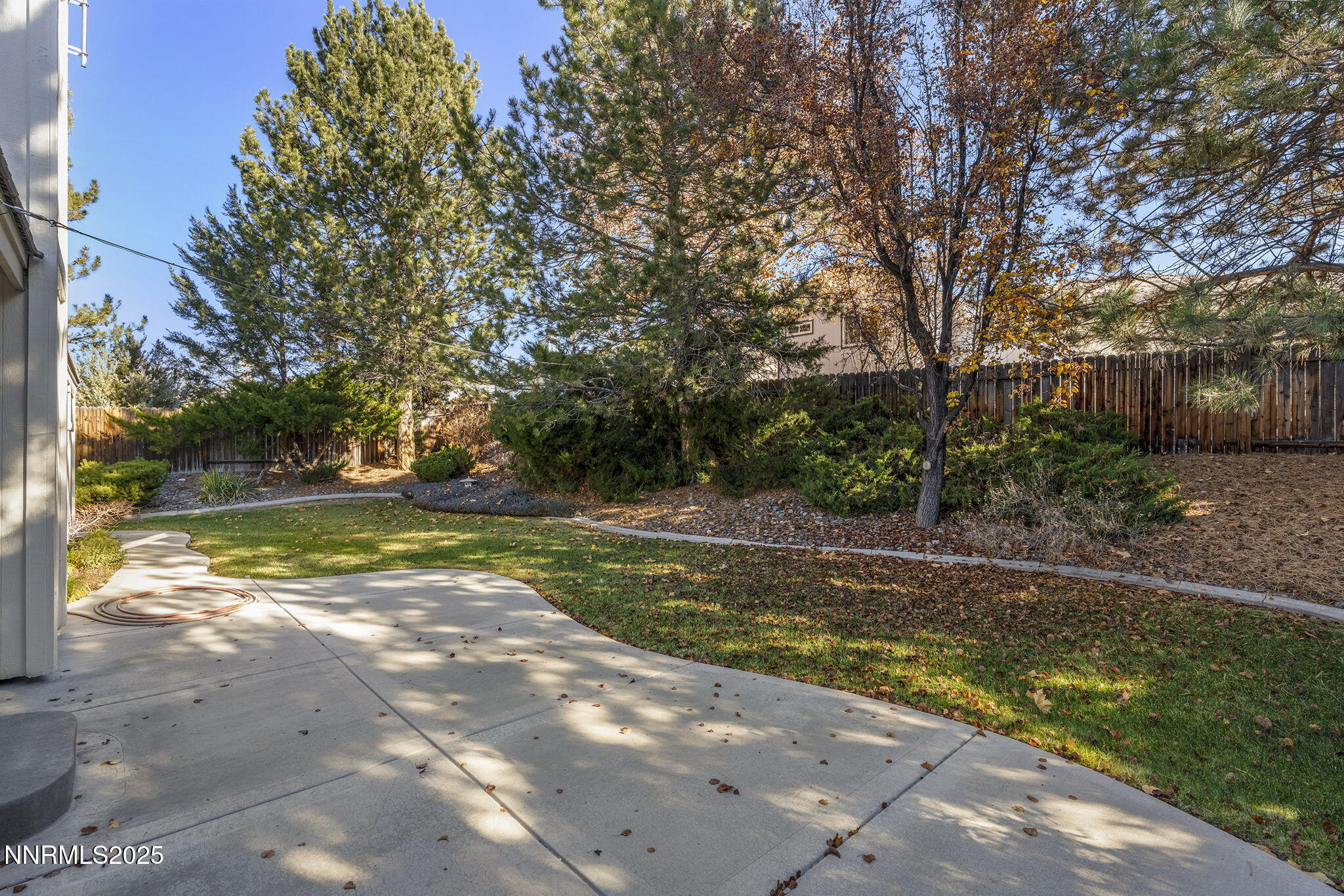 5466 Santa Rosa Avenue Sparks, NV 89436 - Photo 18 of 36 a view of a yard with swimming pool