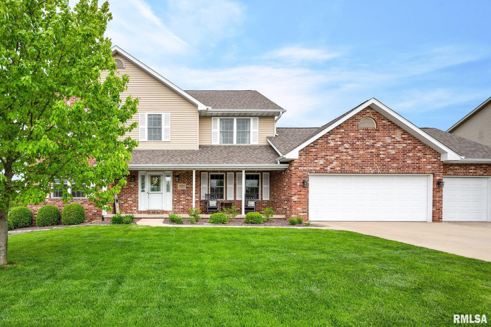 1020 Greenbrier Lane Washington, IL 61571 - Photo 1 of 49