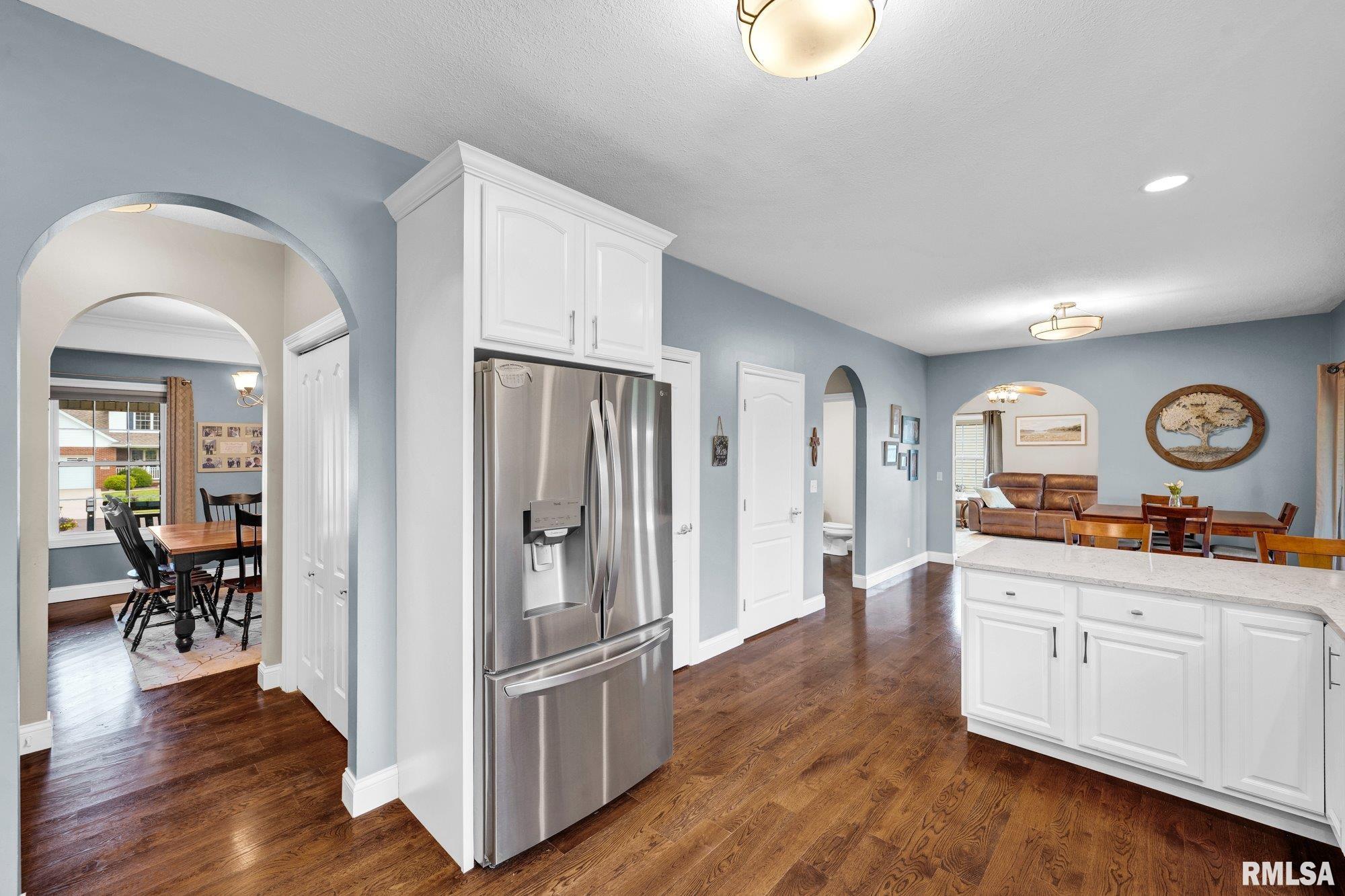 1020 Greenbrier Lane Washington, IL 61571 - Photo 16 of 49