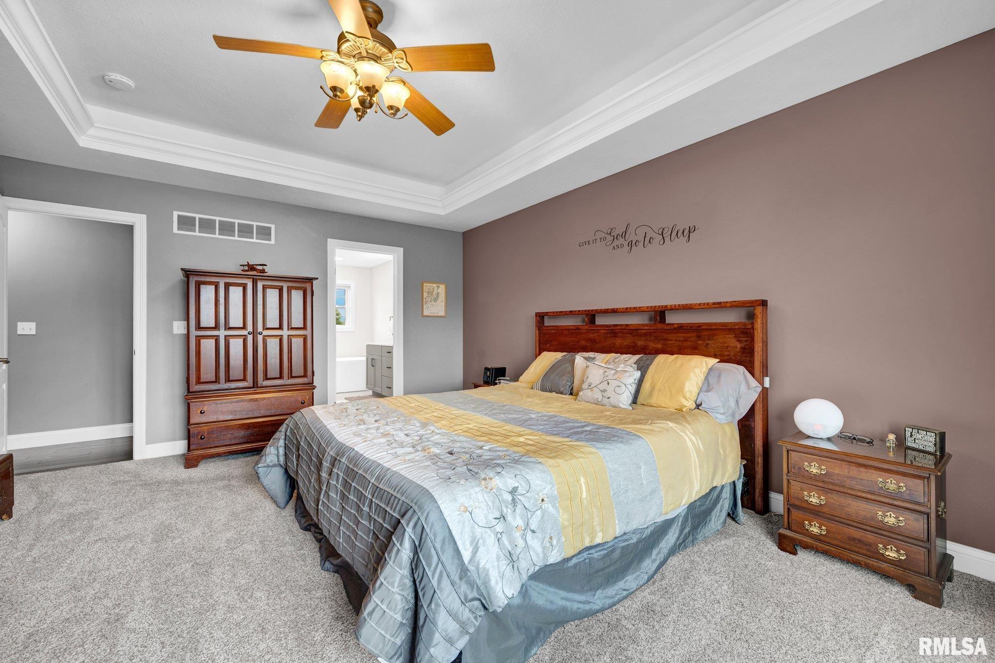 1020 Greenbrier Lane Washington, IL 61571 - Photo 22 of 49