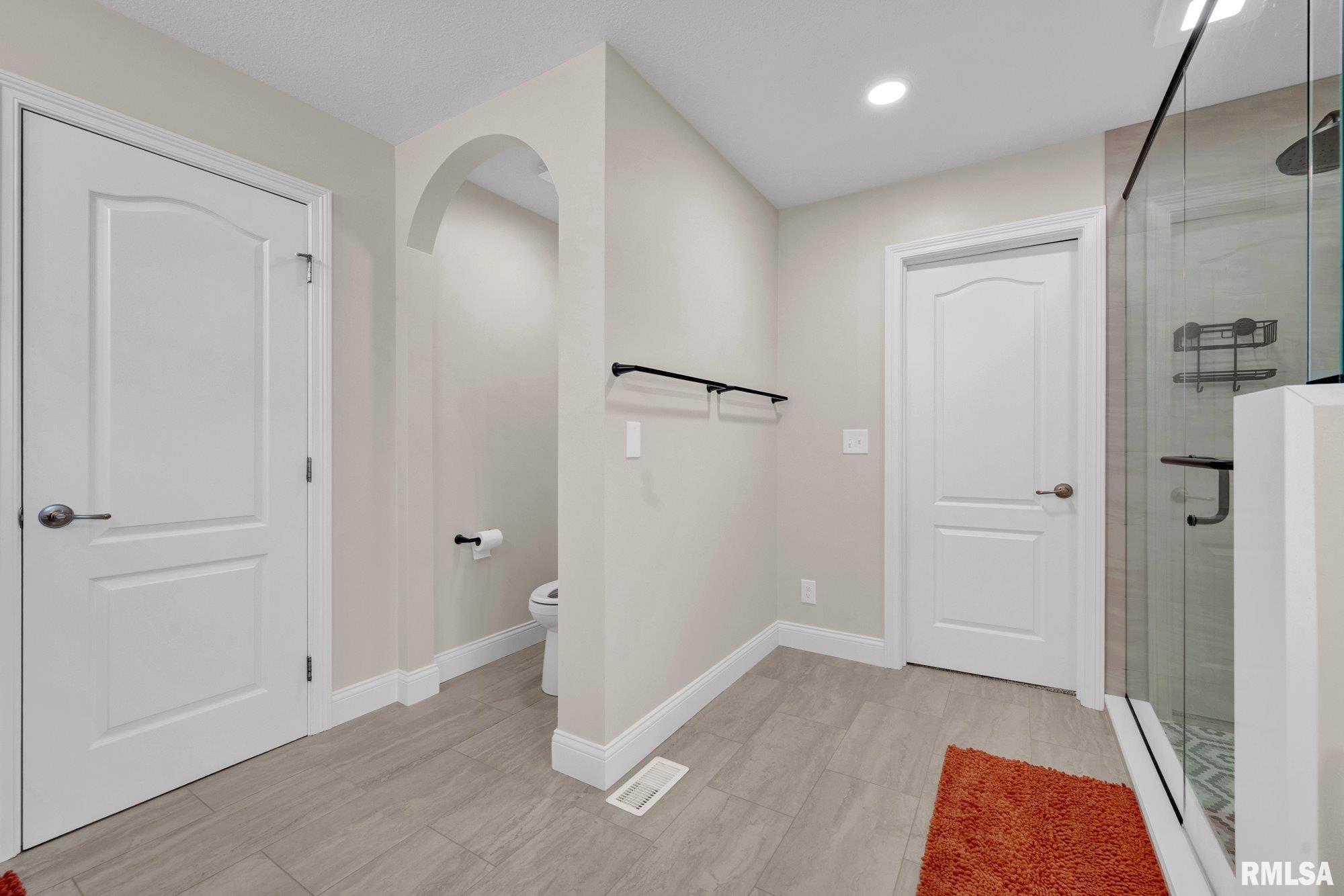 1020 Greenbrier Lane Washington, IL 61571 - Photo 24 of 49