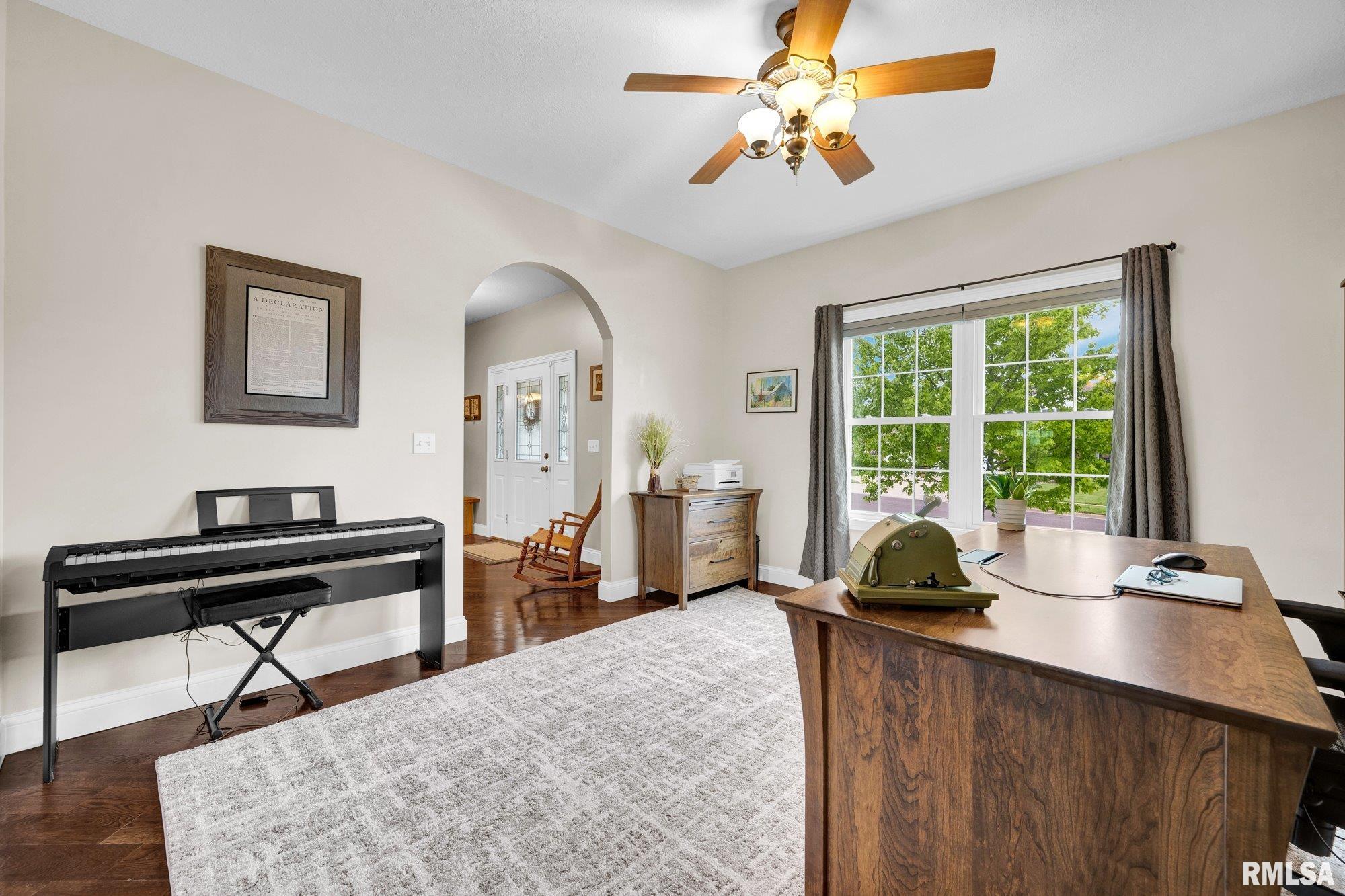 1020 Greenbrier Lane Washington, IL 61571 - Photo 6 of 49