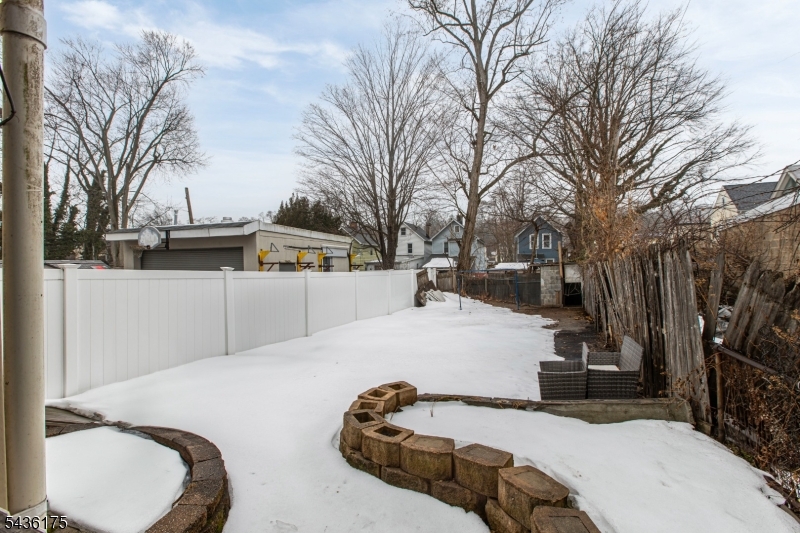 527 Valley Street, Unit 2 Orange, NJ 07050 - Photo 4 of 38