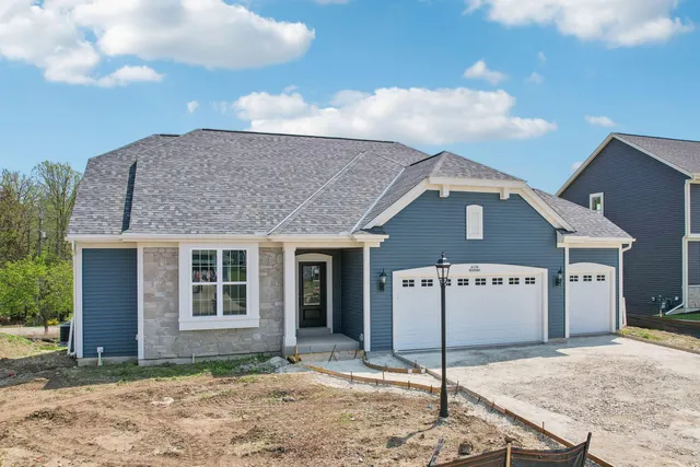 $545,900 | N174W20590 Laurel Springs Circle, Jackson, WI 53037