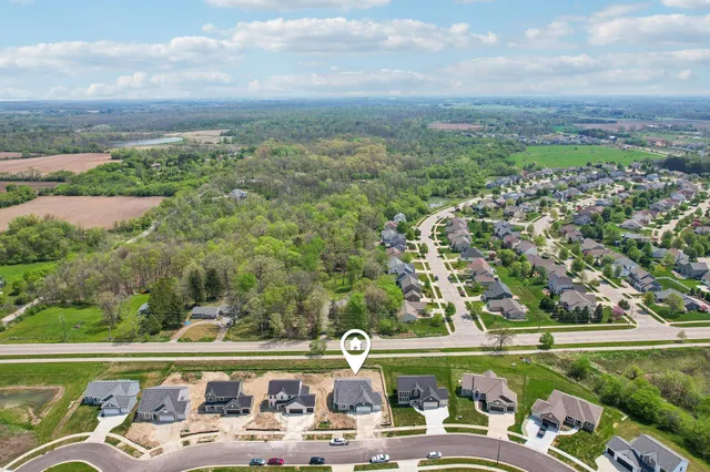 $545,900 | N174W20590 Laurel Springs Circle, Jackson, WI 53037