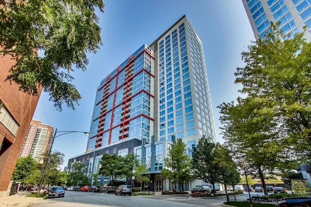 $410,000 | 1841 South Calumet Avenue, Unit 1602, Chicago, IL 60616