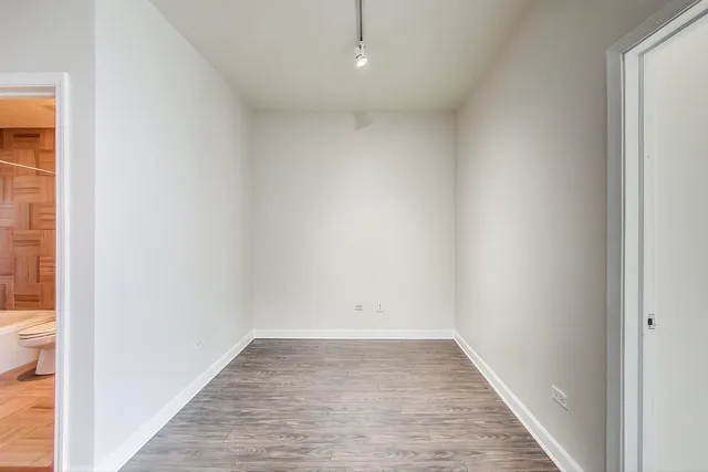 $410,000 | 1841 South Calumet Avenue, Unit 1602, Chicago, IL 60616