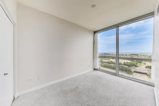 $410,000 | 1841 South Calumet Avenue, Unit 1602, Chicago, IL 60616