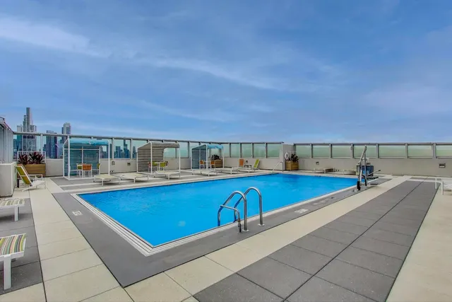 $410,000 | 1841 South Calumet Avenue, Unit 1602, Chicago, IL 60616