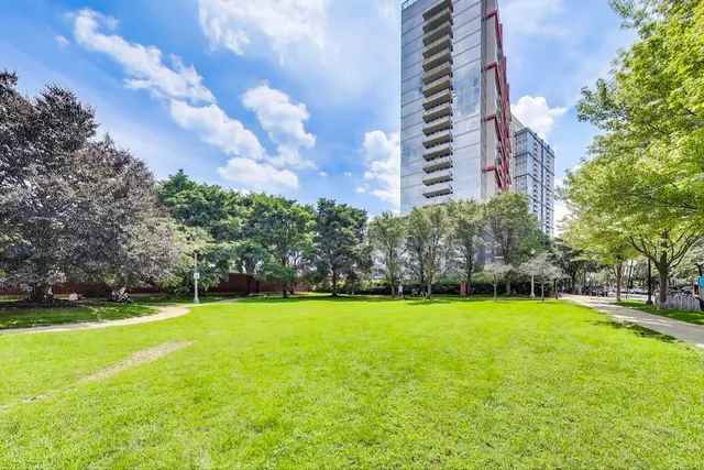 $410,000 | 1841 South Calumet Avenue, Unit 1602, Chicago, IL 60616