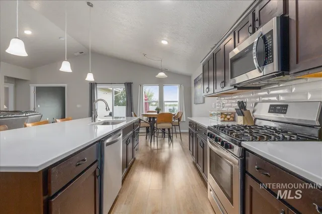 $450,000 | 1282 South Threave Avenue, Kuna, ID 83634