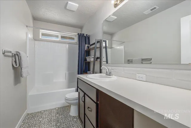 $450,000 | 1282 South Threave Avenue, Kuna, ID 83634