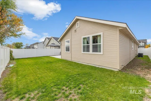 $450,000 | 1282 South Threave Avenue, Kuna, ID 83634