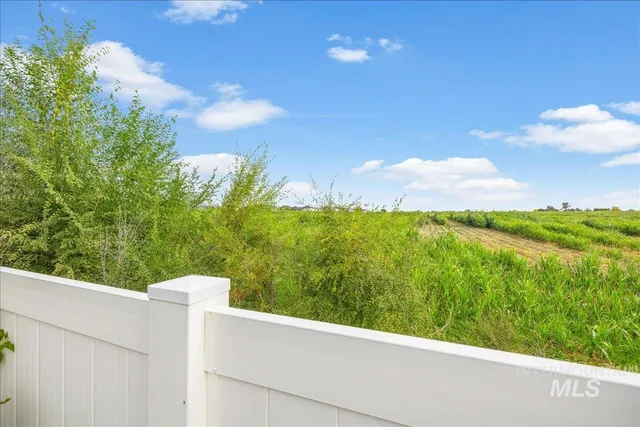 $450,000 | 1282 South Threave Avenue, Kuna, ID 83634