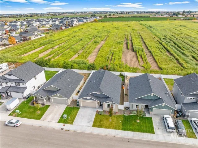 $450,000 | 1282 South Threave Avenue, Kuna, ID 83634