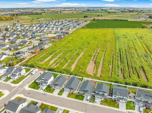 $450,000 | 1282 South Threave Avenue, Kuna, ID 83634