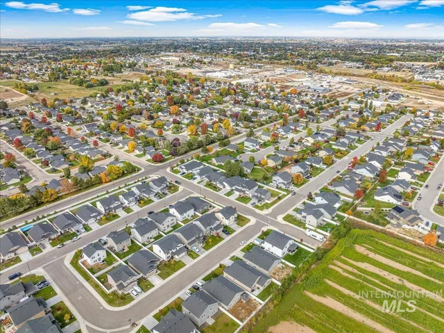 $450,000 | 1282 South Threave Avenue, Kuna, ID 83634