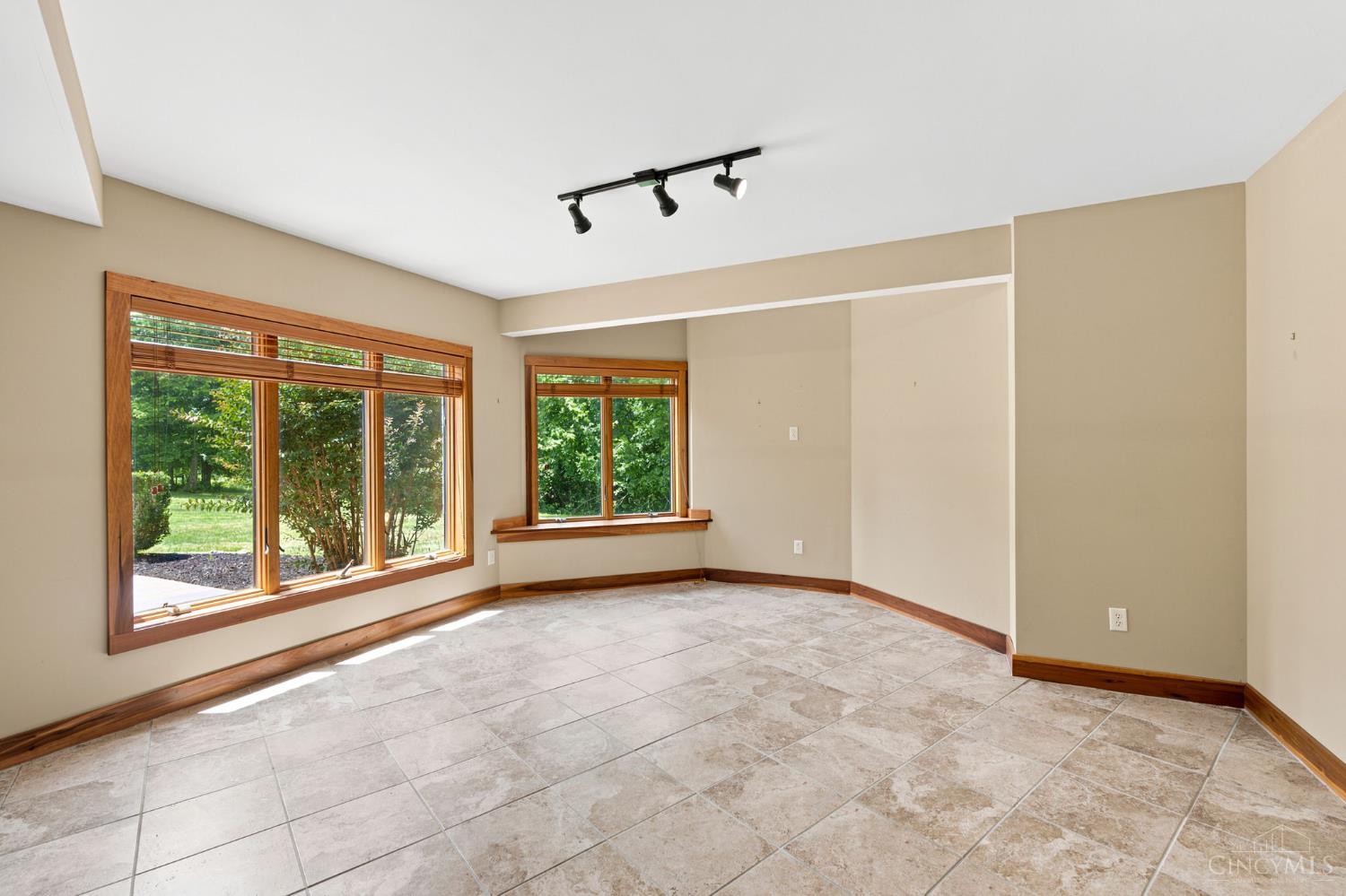 656 8 Mile Road Cincinnati, OH 45255 - Photo 66 of 99