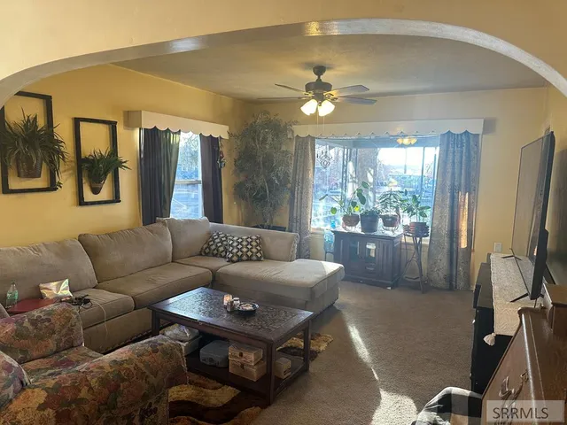 $1,500 | 295 S Boulevard, Idaho Falls, ID 83401