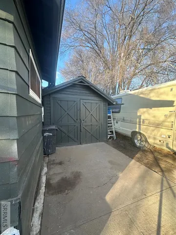 $1,500 | 295 S Boulevard, Idaho Falls, ID 83401