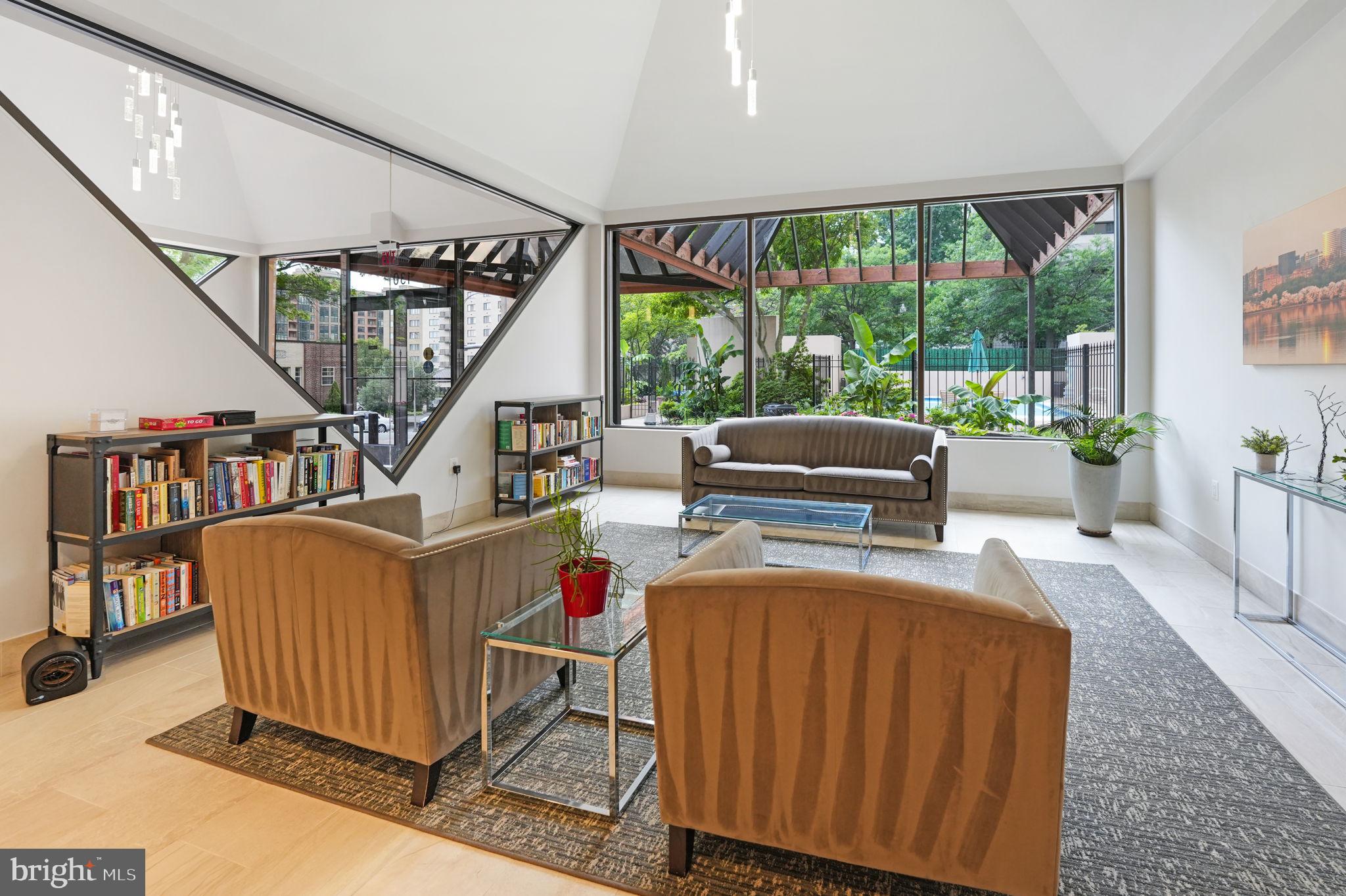 1301 North Courthouse Road, Unit 1404 Arlington, VA 22201 - Photo 4 of 38