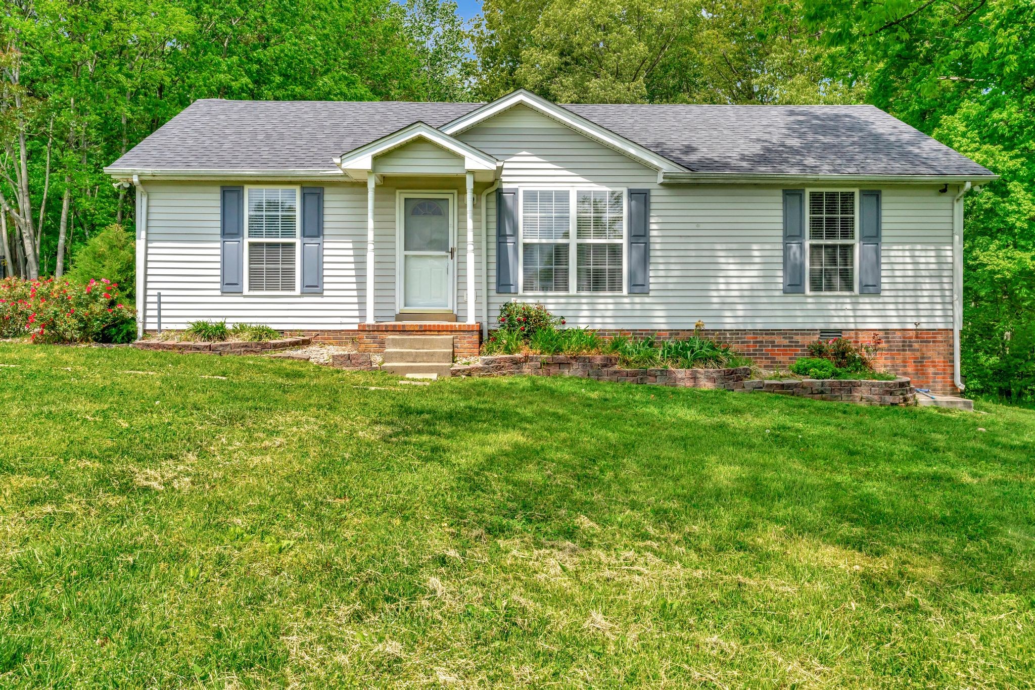 4022 Indian Creek Road Greenbrier, TN 37073 - Photo 2 of 34