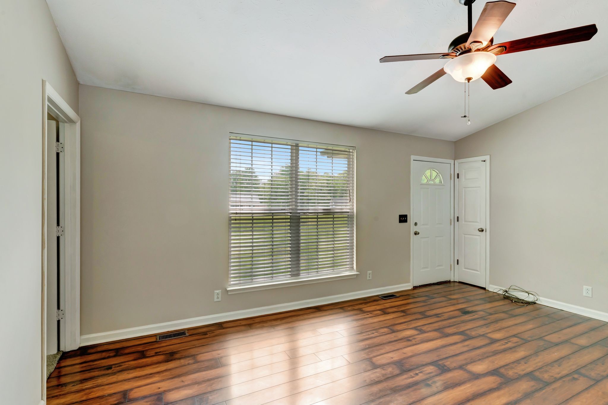 4022 Indian Creek Road Greenbrier, TN 37073 - Photo 5 of 34