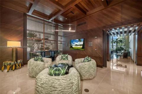 $1,590,000 | 5875 Collins Avenue, Unit 201, Miami Beach, FL 33140