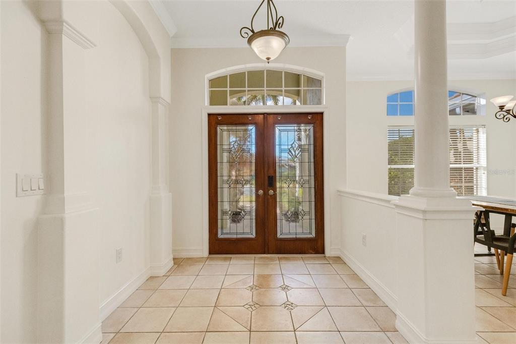 4801 Edgemont Court Sarasota, FL 34233 - Photo 13 of 52