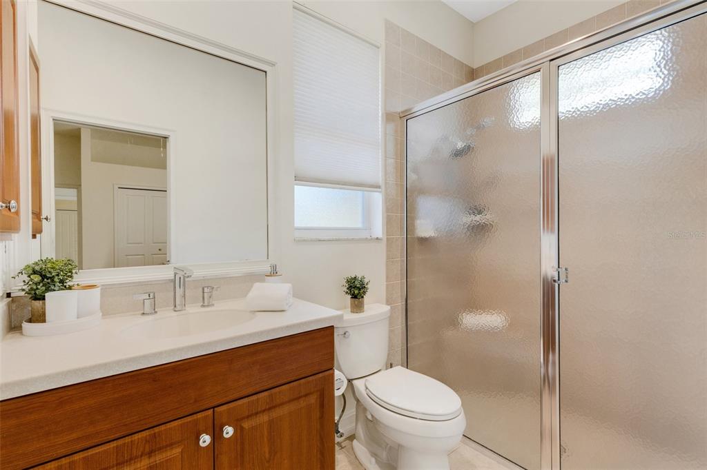 4801 Edgemont Court Sarasota, FL 34233 - Photo 29 of 52