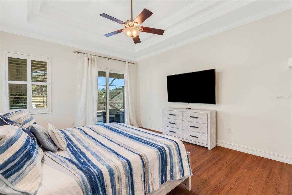 4801 Edgemont Court Sarasota, FL 34233 - Photo 41 of 52