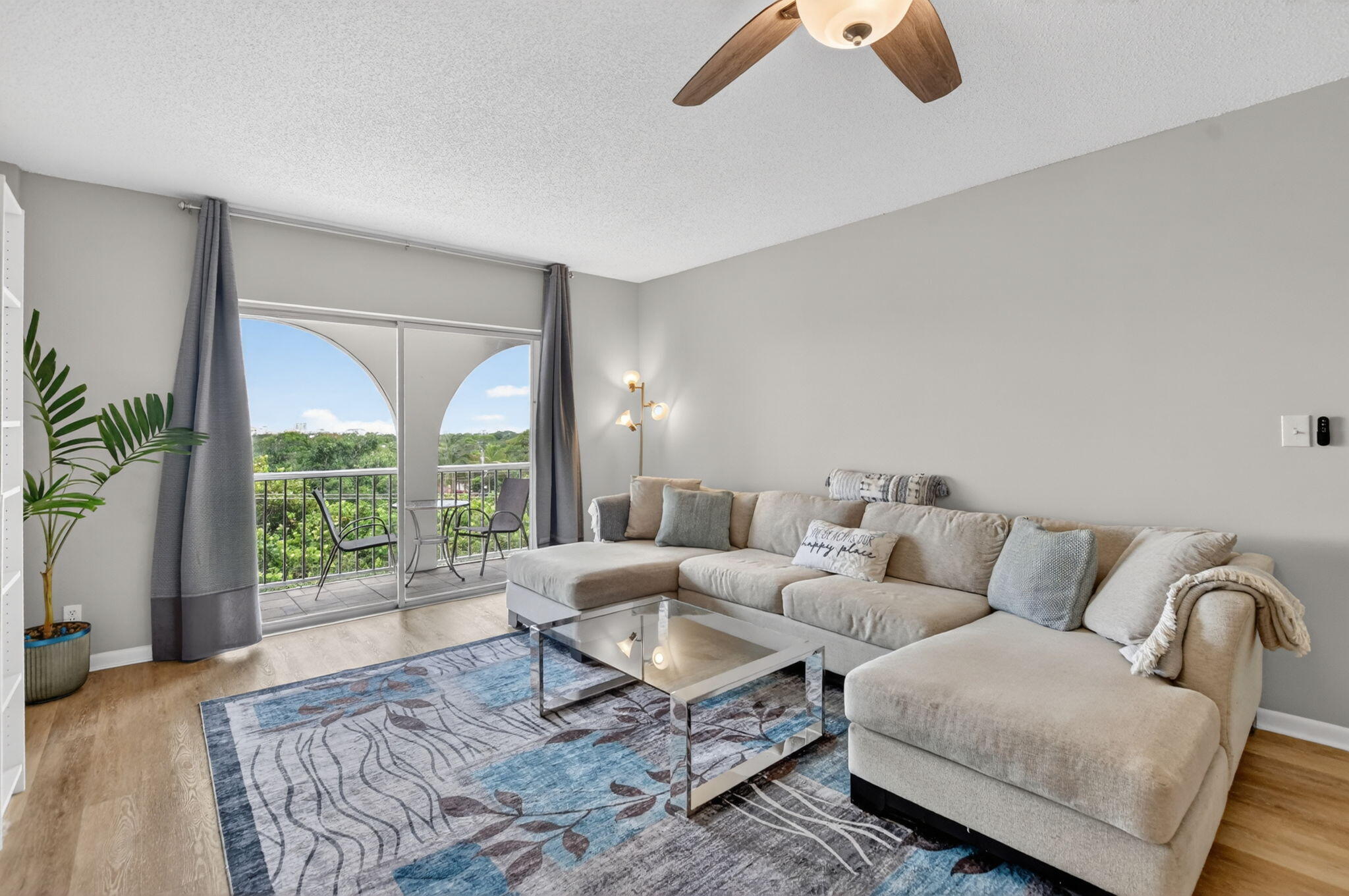 250 Northeast 20th Street, Unit 5230 Boca Raton, FL 33431 - Photo 9 of 53 10-web-or-mls-DSC_4272