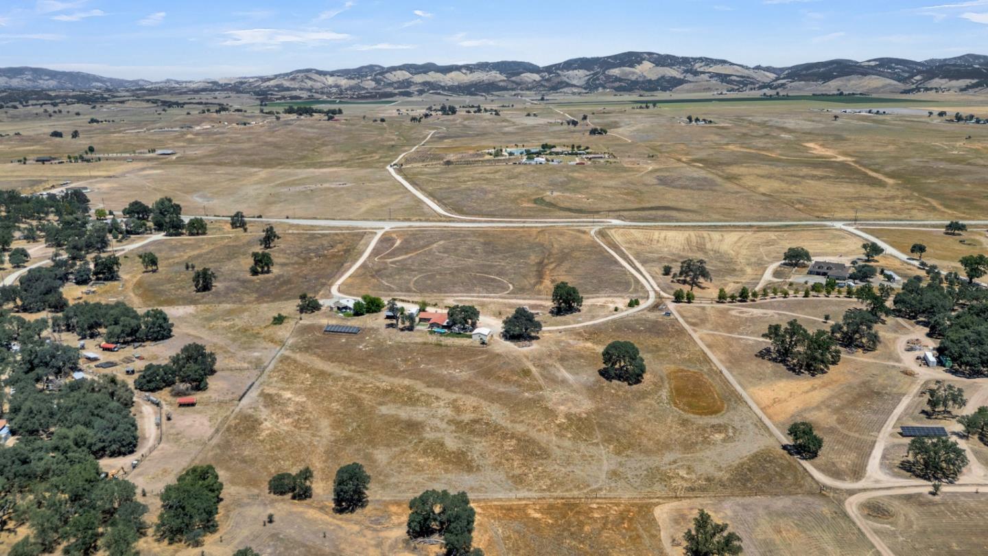 68180 Jolon Road Bradley, CA 93426 - Photo 13 of 41