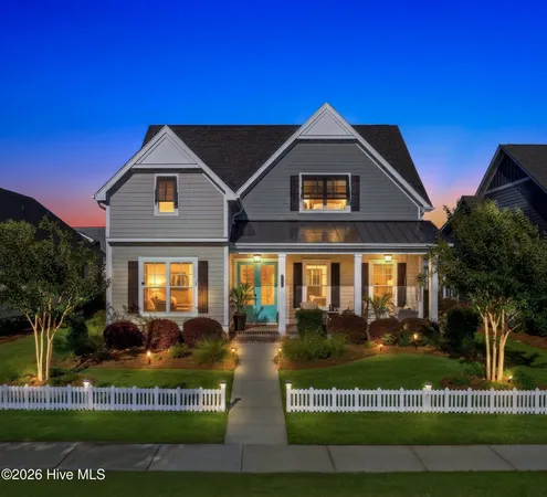 $699,900 | 1210 South Sleepy Oak Lane, Leland, NC 28451