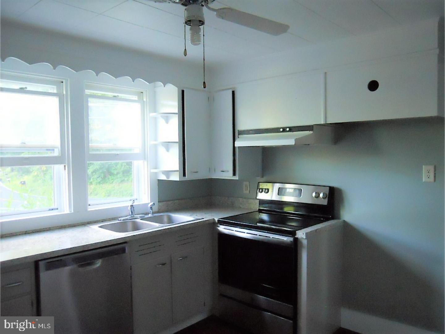 171 Wegman Road Reading, PA 19606 - Photo 8 of 23